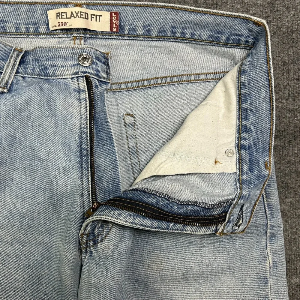 Levi's 550 Straight Jeans Men's Blue Denim Relaxed Fit Classic‎ Zip Fly - 34X32